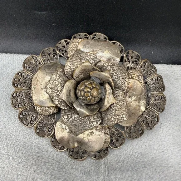 Vintage‎ Sash Pin Brooch Silver Tone Flower