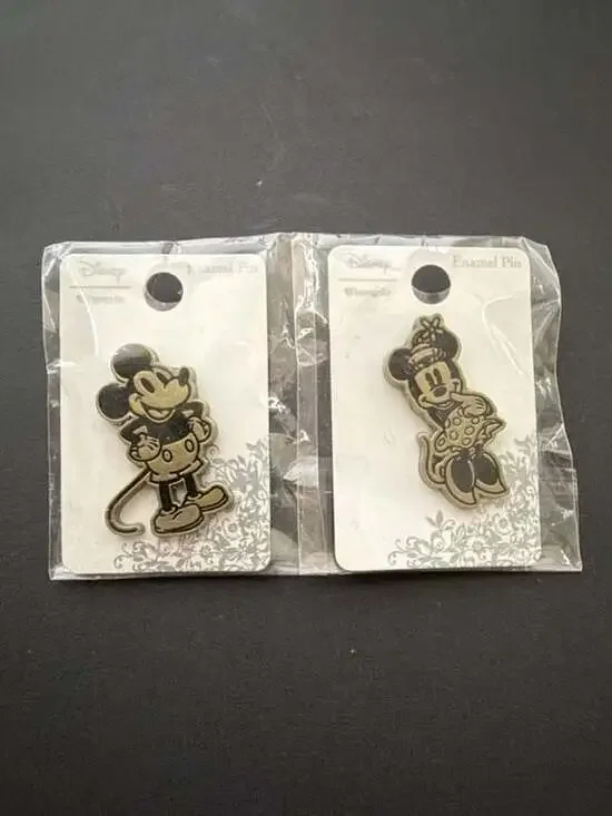Loungefly Disney Mickey & Minnie Mouse Enamel Pin Set
