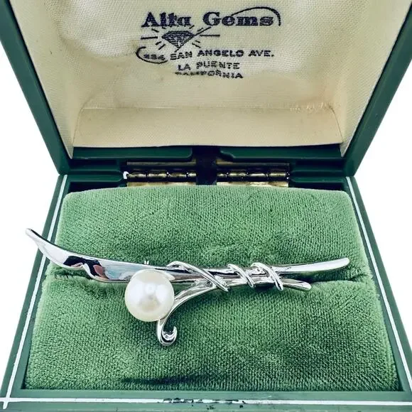 Genuine Freshwater Pearl Vintage Style Abstract Chrome Finish Silver Tone Brooch