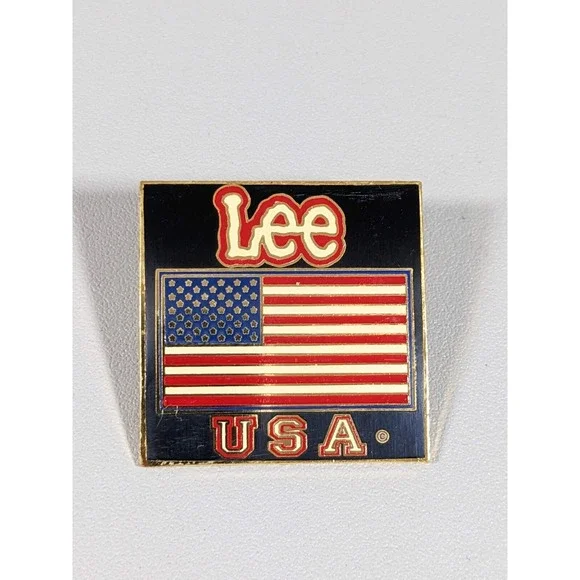 Vintage Lee‎ USA Flag Pin Stars & Stripes Red White Blue Square Brooch