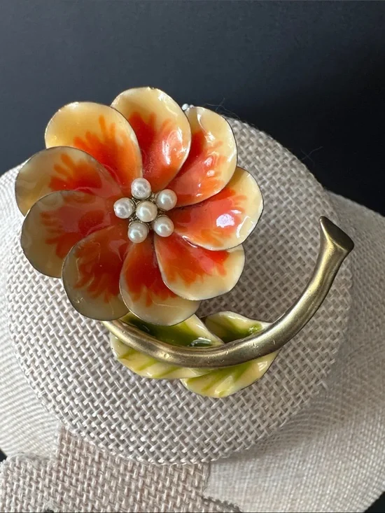 VTG Liz Claiborne Signed LC Orange Enamel Flower Brooch Pin Faux Pearl