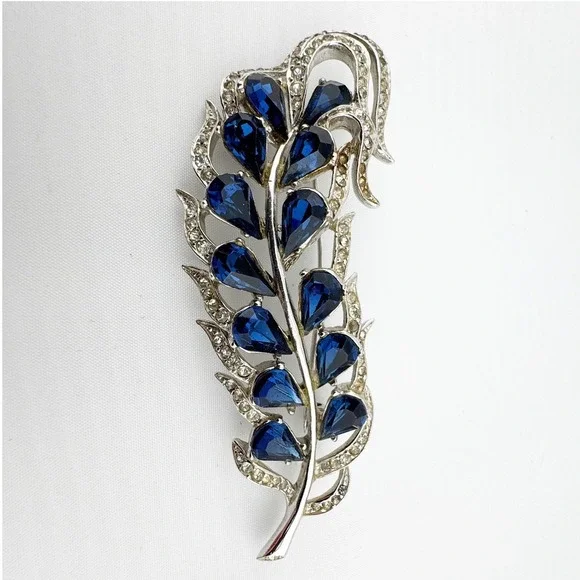 Ledo‎ Vintage Silver Tone Blue Rhinestone Feather Brooch Pin Costume Jewelry