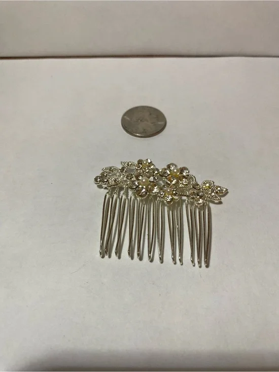 Silver Floral Crystal Hair Comb - Elegant Bridal Accessory