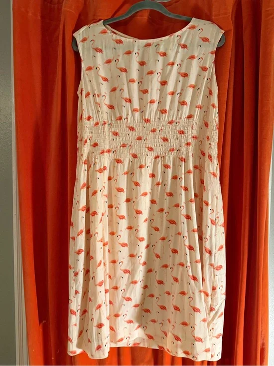 Kate spade silk dress excellent condition Sleeveless with Coral Flamingo Print