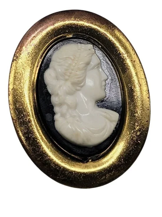VTG Molded Celluloid Cameo Brooch Gold Tone Frame Black White Victorian Lady