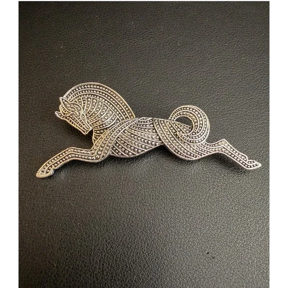 Horse  Brooch Silver Tone Equestrian