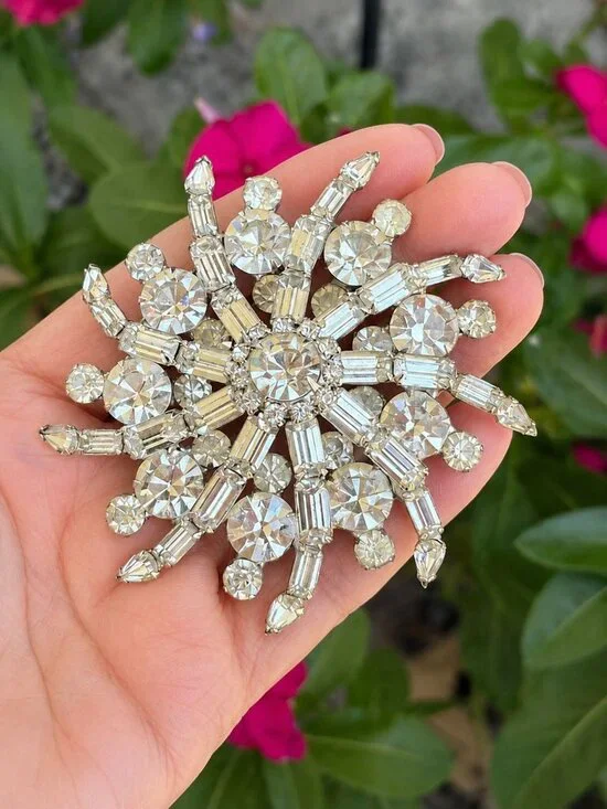 Vintage Crystal Starburst Snowflake Brooch Pin Large 3.25
