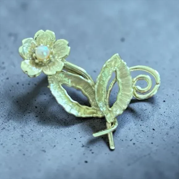 Vintage Gold Tone Flower Brooch Faux Pearl Floral Mid Century Romantic Pin