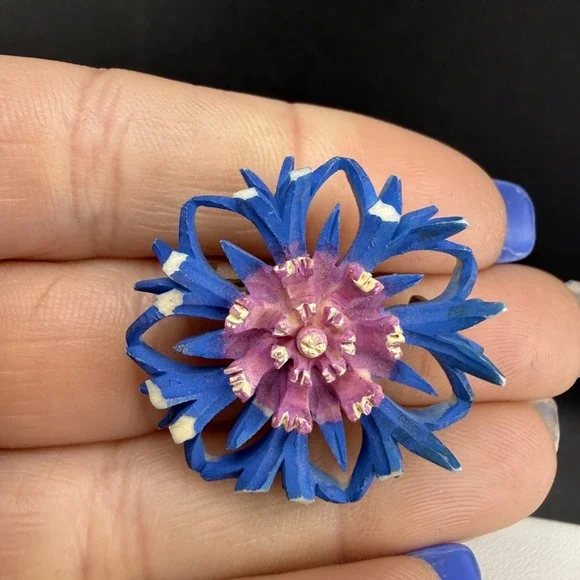 Vintage Celluloid Brooch‎ Flower