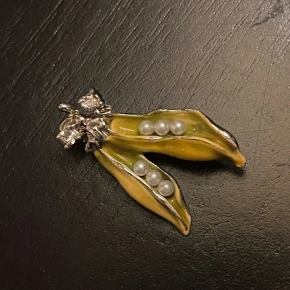 Vintage Silver and Yellow Peapod Brooch