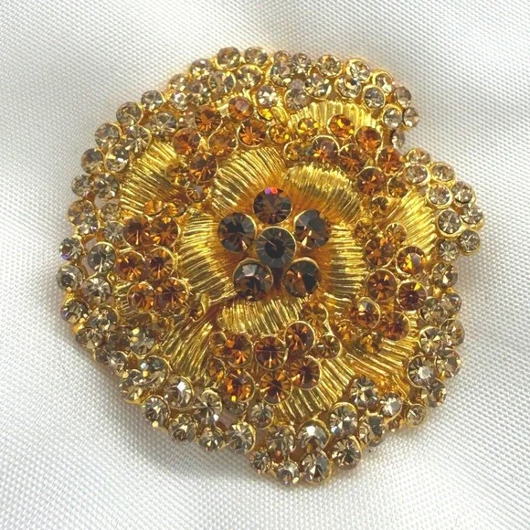 Vintage Gold Tone Rhinestone Flower Brooch Amber Topaz Crystal Floral Pin