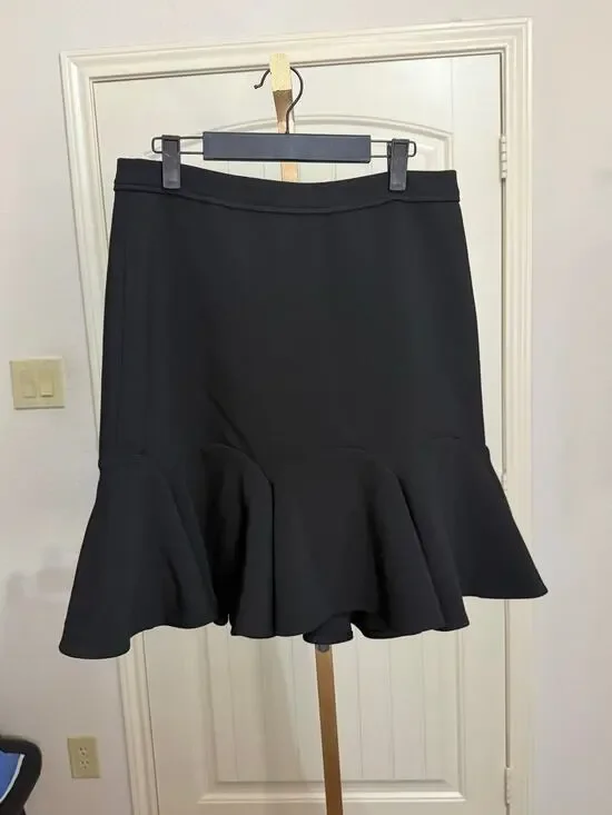 Kate Spade Black Skirt Ruffled Hem Size 10