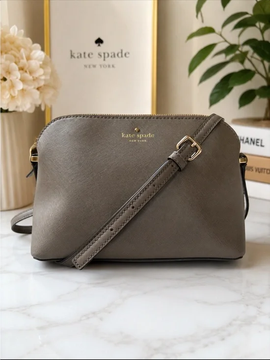 Kate Spade Cedar Street Mandy Crossbody | Clock Tower Gray Taupe | NWOT Boutique