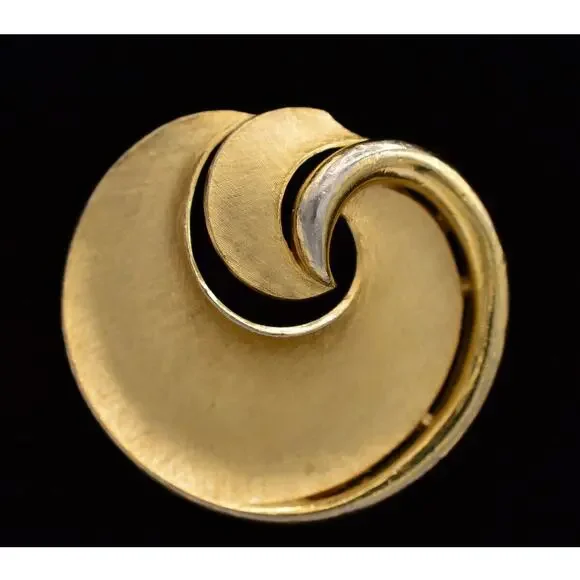 Crown Trifari Pin Brooch Brushed Gold Abstract Chunky Vintage Signed 1940s Bin5B