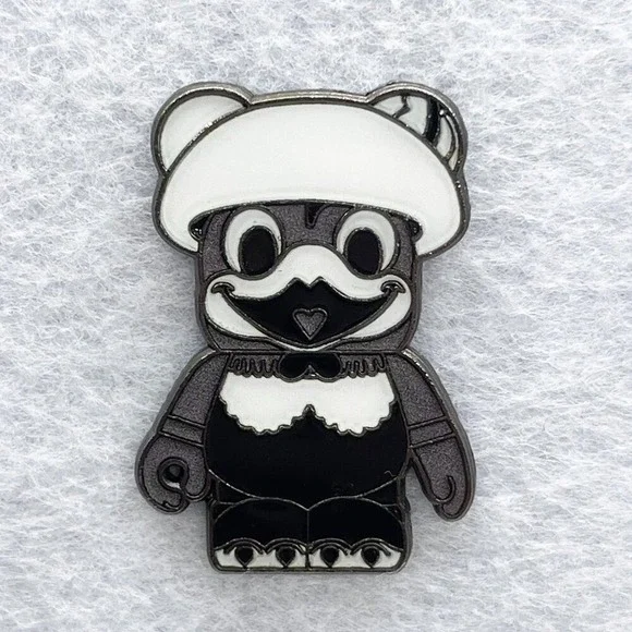 🔮 5/$25 Disney Vinylmation Classic Disney‎ Clara Cluck Pin