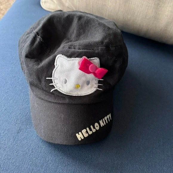 Hello‎ Kitty Sanrio Yourth Girl Hat Black Elastic Adjustable Army Cap Style