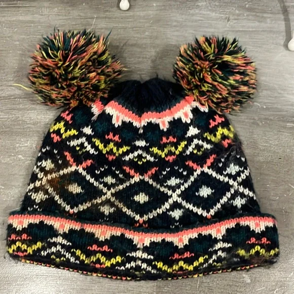 Old Navy Kids Pom Pom Winter Hat L-XL