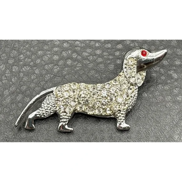 Vintage Dachshund Dog Brooch Pin Crystal Rhinestone Silver Tone Red Eye