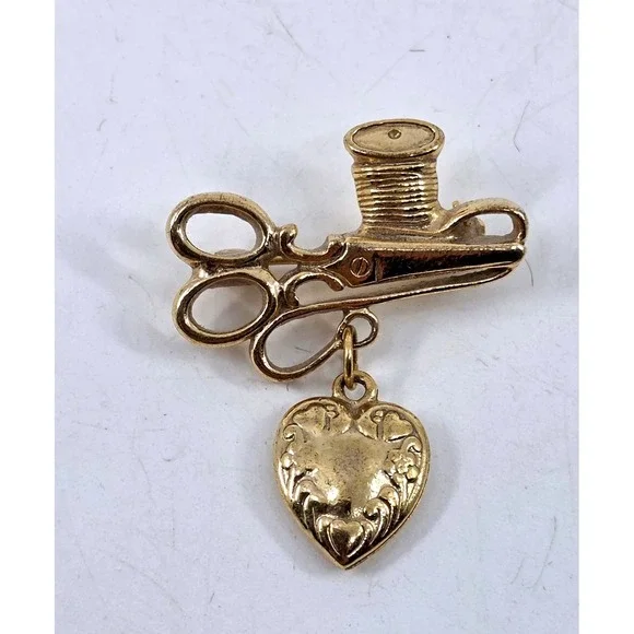 Vintage Gold Tone Sewing Brooch Scissors Spool Thread Dangle Heart Charm Pin