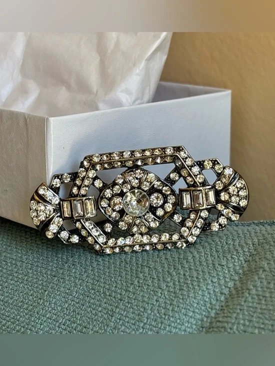 NWT VINTAGE M.J.Ent Art Deco style Brooch Rhinestone,Never Used,with provenance