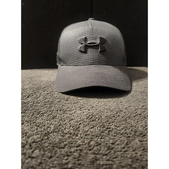 Under Armour Youth Vintage 2017 Size Sm/Med Stretch Hat