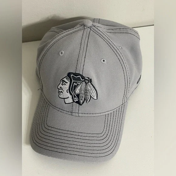 NHL Chicago Black hawks Gray Kids‎ Cap with Embroidered Logo Size Large- XLarge