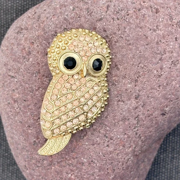 Vintage Style Owl Brooch Pink Rhinestones Black‎ Eyes Gold Tone 2