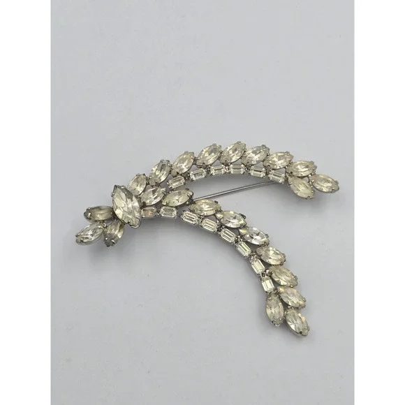 Vintage Clear Champagne Rhinestone Brooch Pin Silver Tone Marquise Baguette Leaf