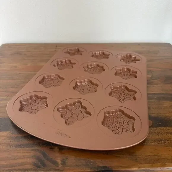 Wilton Snowflake Cookie Shapes Mold Pan Non-Stick 12 Designs Copper Color Winter