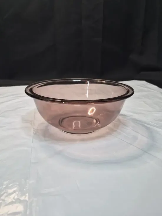 Pyrex Corning Cranberry Purple Red mixing Backing Dish USA Made.. No Chips.