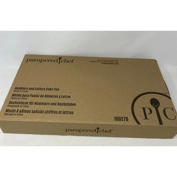 Pampered Chef NUMBERS AND LETTERS CAKE PAN #100279 9x13 Metal Turquoise NIB/NEW!
