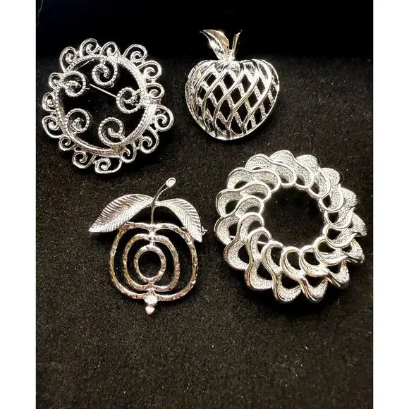 Lot of 4 Pieces Silver Tone Sarah Coventry Brooches