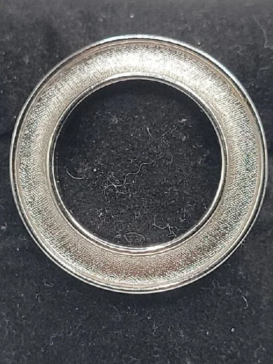 Vintage Crown Trifari Florentine Circle Brooch Pin Silver Tone Signed Estate