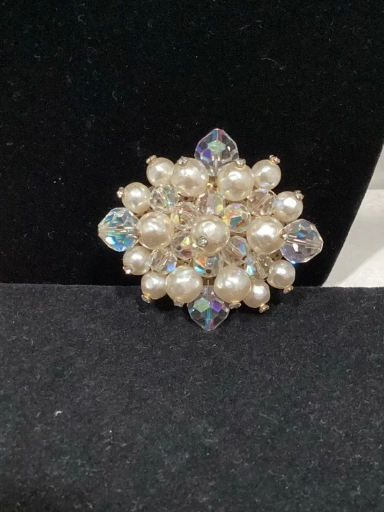 Elegant Pearl & Aurora Crystal Brooch - White Pearls