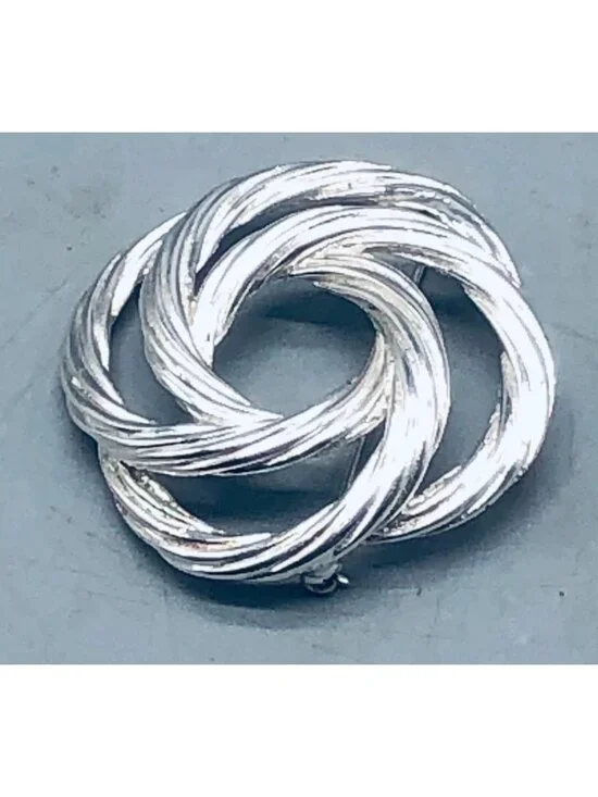 brooch pin costume jewelry silver color floral shape 1.5