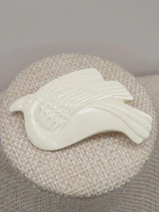 Vintage Laurel Burch Snow Dove Bird Resin Brooch