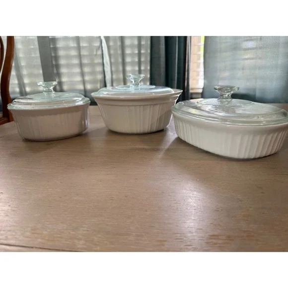 CorningWare French White Casserole Dish Set 3‎ Piece Stoneware with Glass Lids