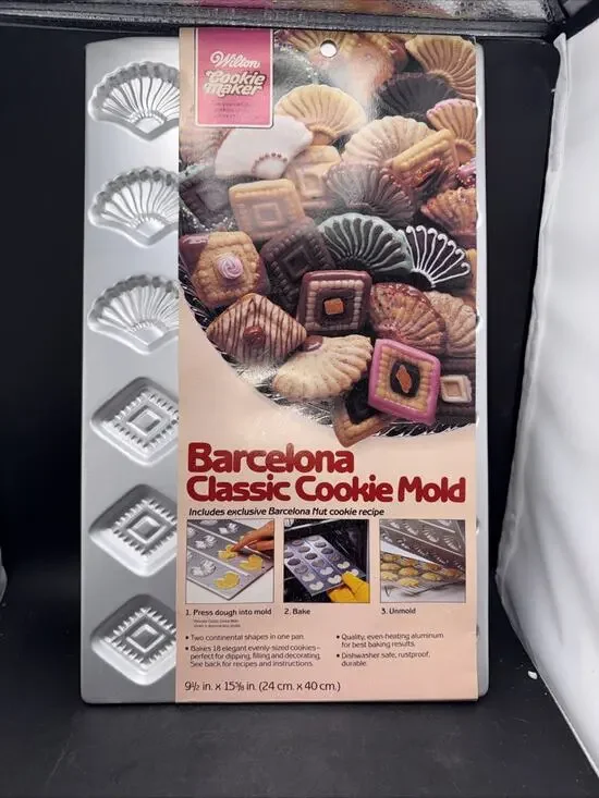 Wilton Barcelona Classic Aluminum Cookie Mold – 1984 - #2306-106