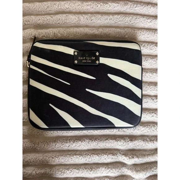 Kate Spade Zebra Print Laptop Tablet Sleeve Bag Black White‎ Purple Interior