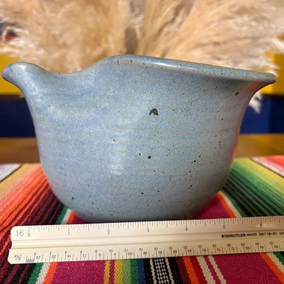 Studio Pottery Batter Bowl Blue Cream Speckled Glaze Stoneware Mixing Spout 7in
