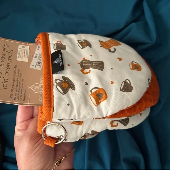 Orange and Cream Coffee Cup Mini Oven Mitts