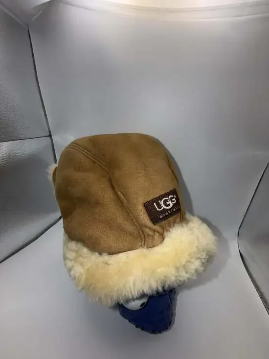UGG Australia Shearling Suede Kids Winter Hat in Chestnut