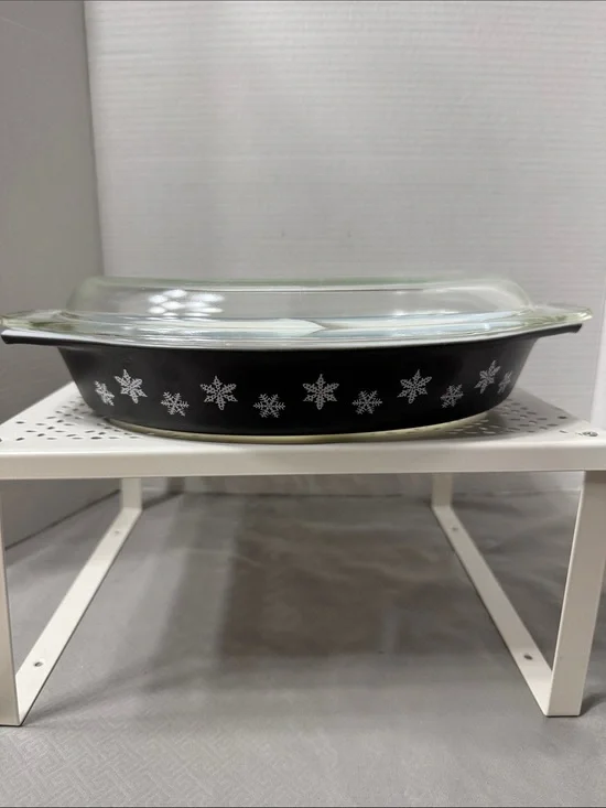 Vintage Pyrex Snowflake Cinderella Divided Casserole Dish with Clear Glass Lid