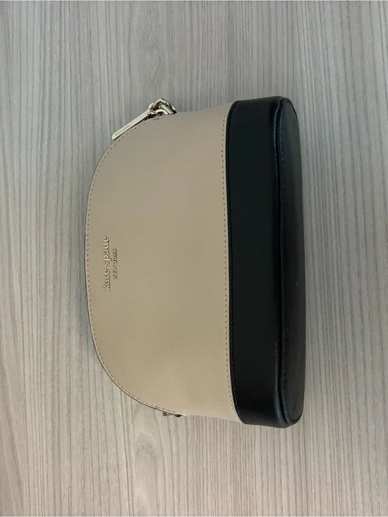 Kate Spade New York Leila Small Dome Cream/Black Color Block Leather
