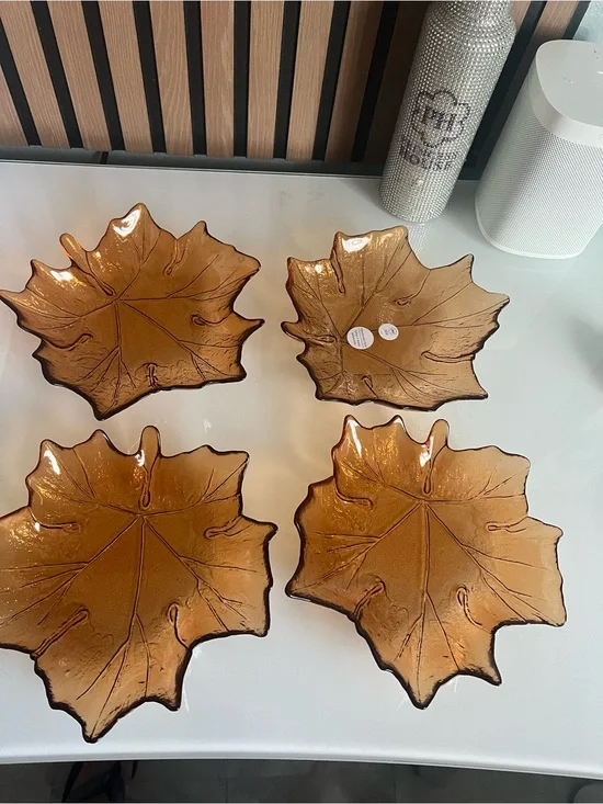 Leaf-Shaped Glass Serving Bowl - Amber