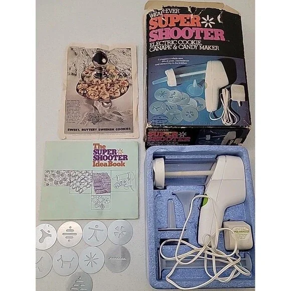 Wear Ever Super Shooter Electric Cookie Press Candy Maker Decor Vintage Box