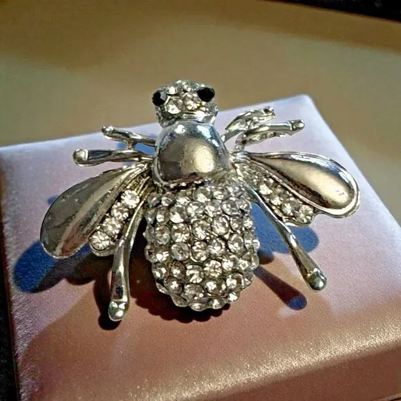 Vintage Rhinestone Bee Brooch Silver Tone 1.25 Inch Insect Pin