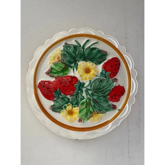 Vintage Gailstyn-Sutton Towle Hand Painted Ceramic Strawberry Mold Wall Hanging