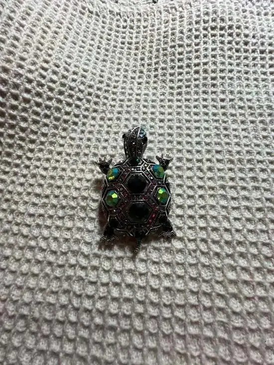 Large Rhinestone Turtle Brooch: Vintage Style Tortoise Pin - UK
