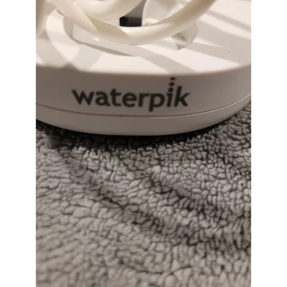 Waterpik Oral Irrigation Applicance Model SF-01W 100-240V 50/60Hz 18.5W